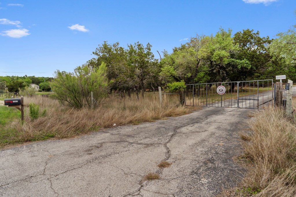 1341 Ranchero Rd