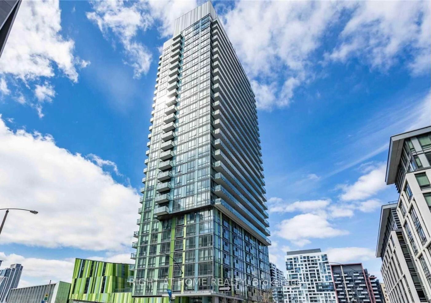 170 Fort York Blvd 205
