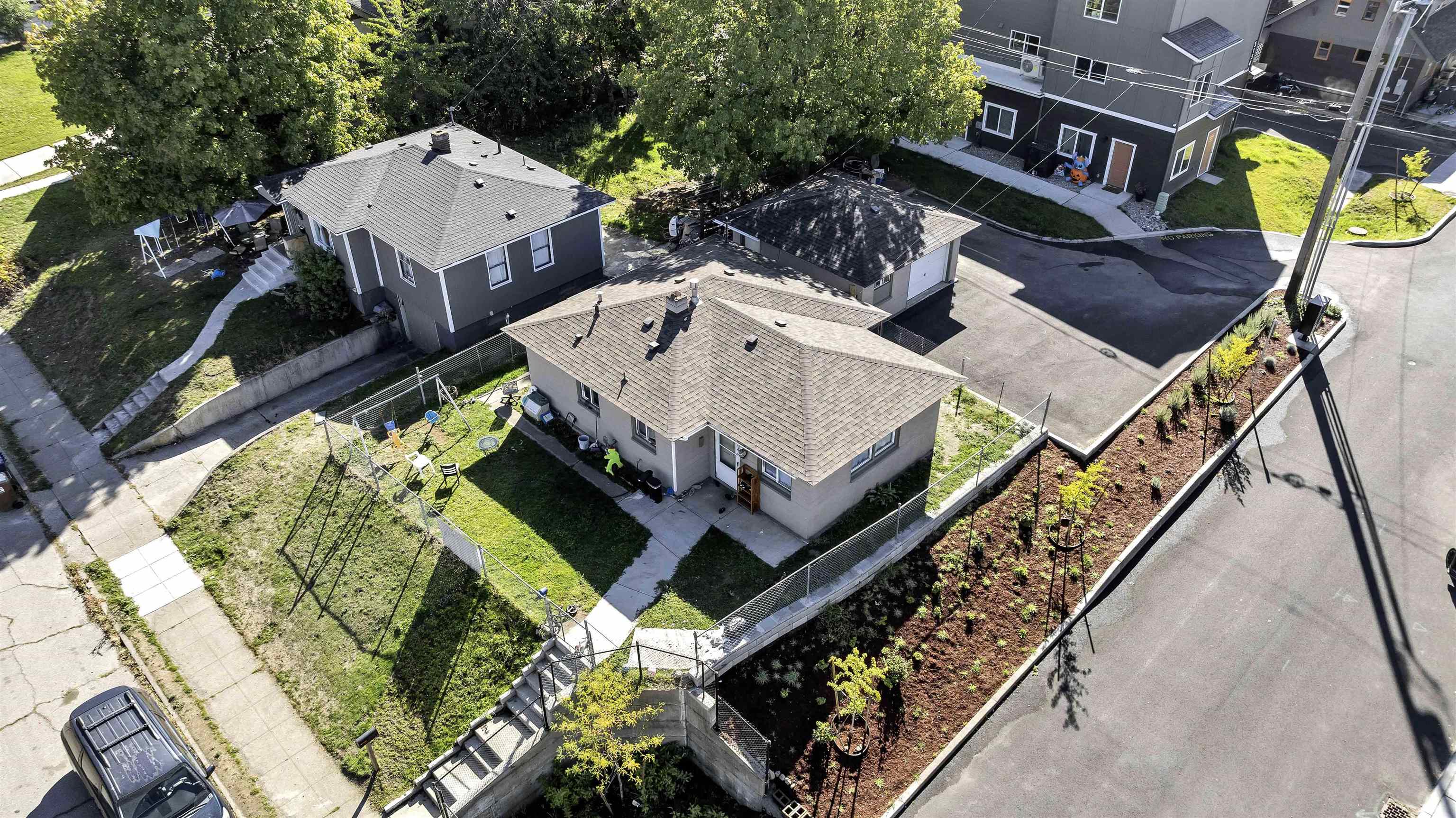 20 E Liberty Ave