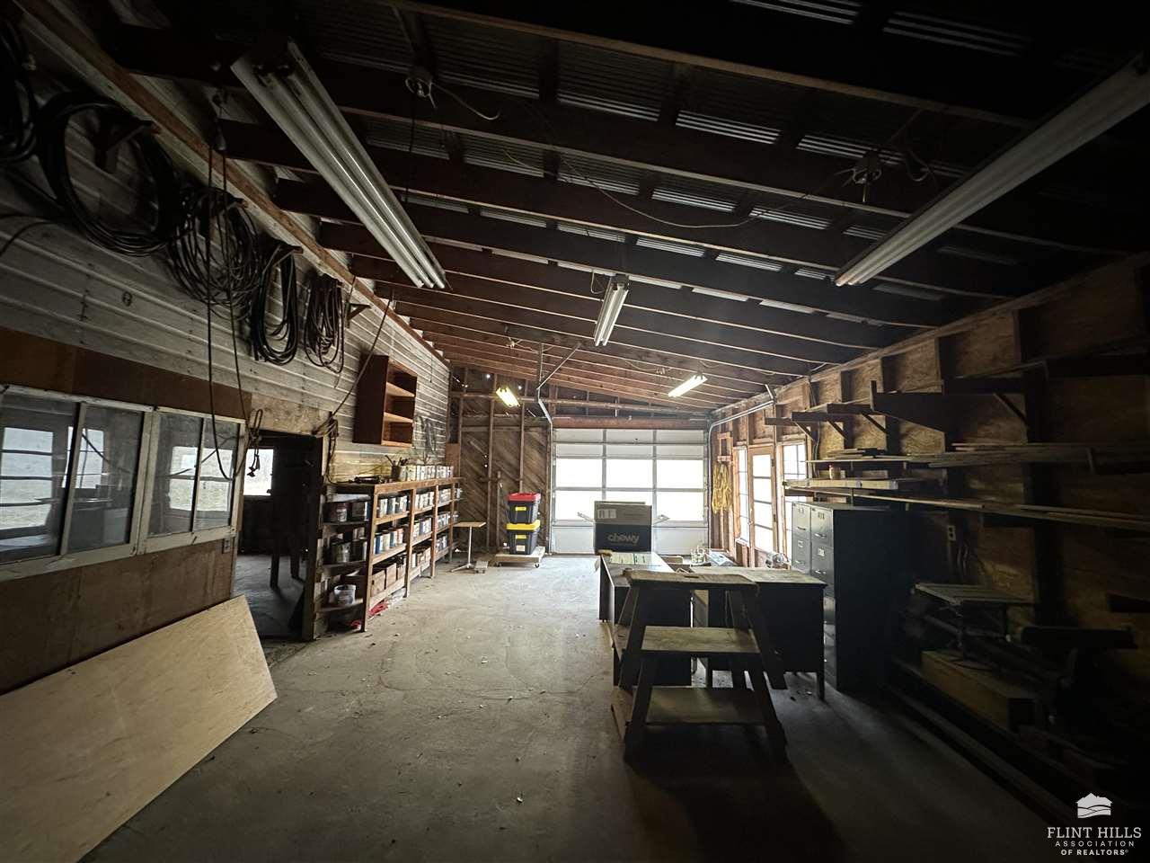 7100 Tuttle Creek Boulevard