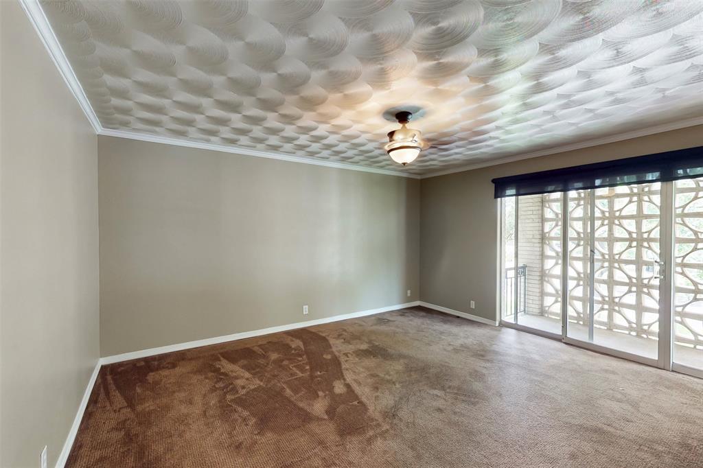 2301 Ridgmar Plaza 8