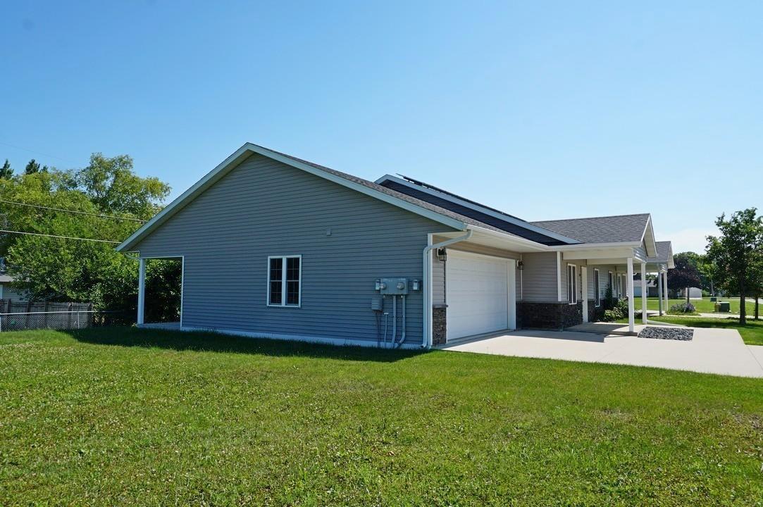 815 Parkside Lane