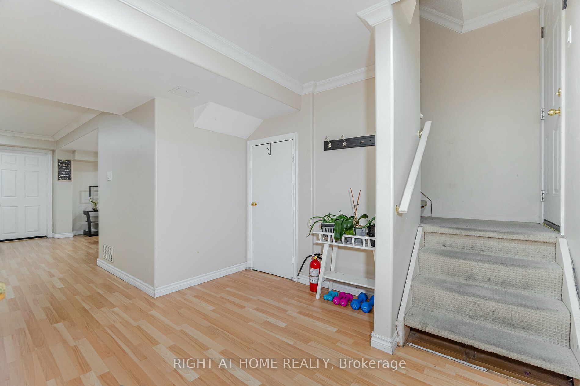 811 Othello Crt