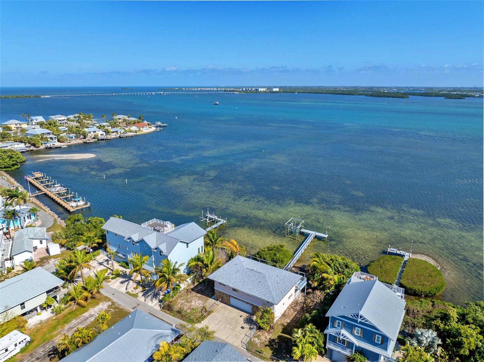 2512 Avenue A, Bradenton Beach, FL