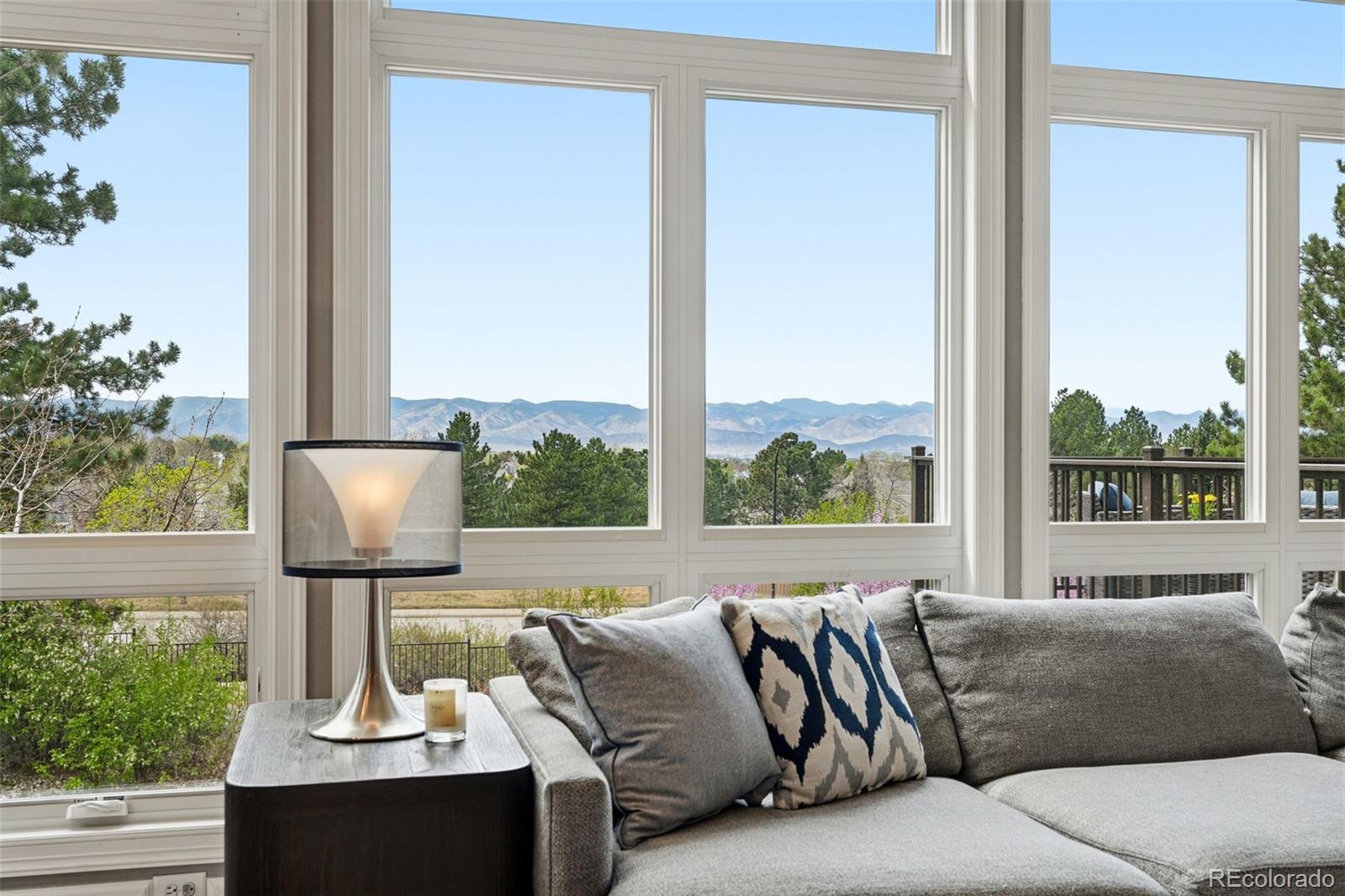 77 Falcon Hills Drive