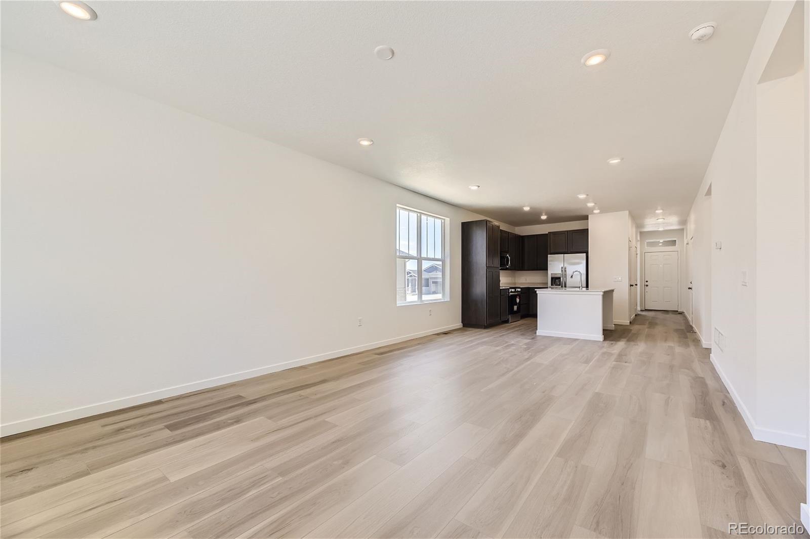 5174 N Quemoy Street