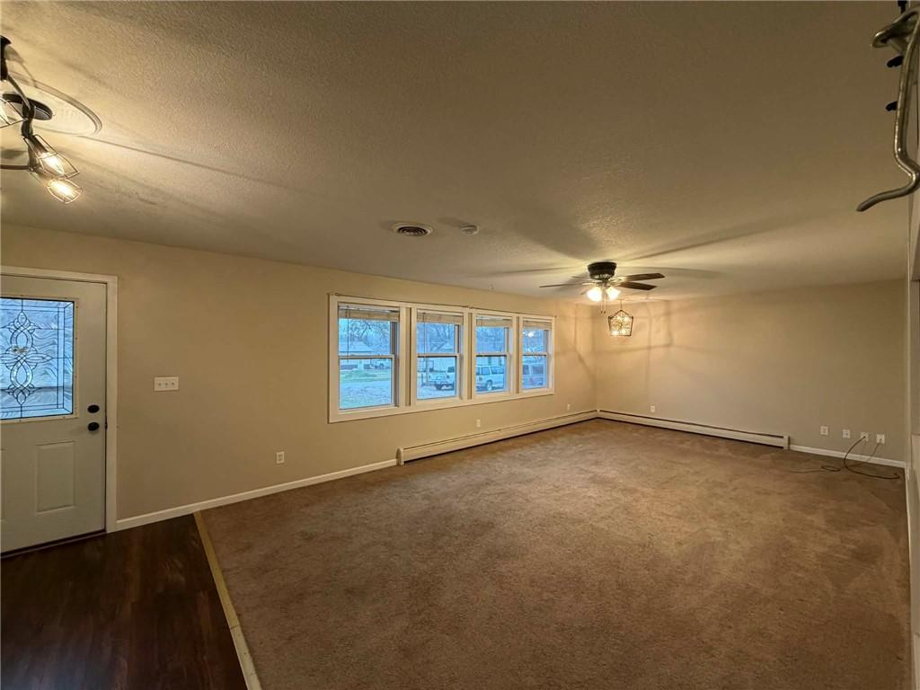 211 N Lincoln Street