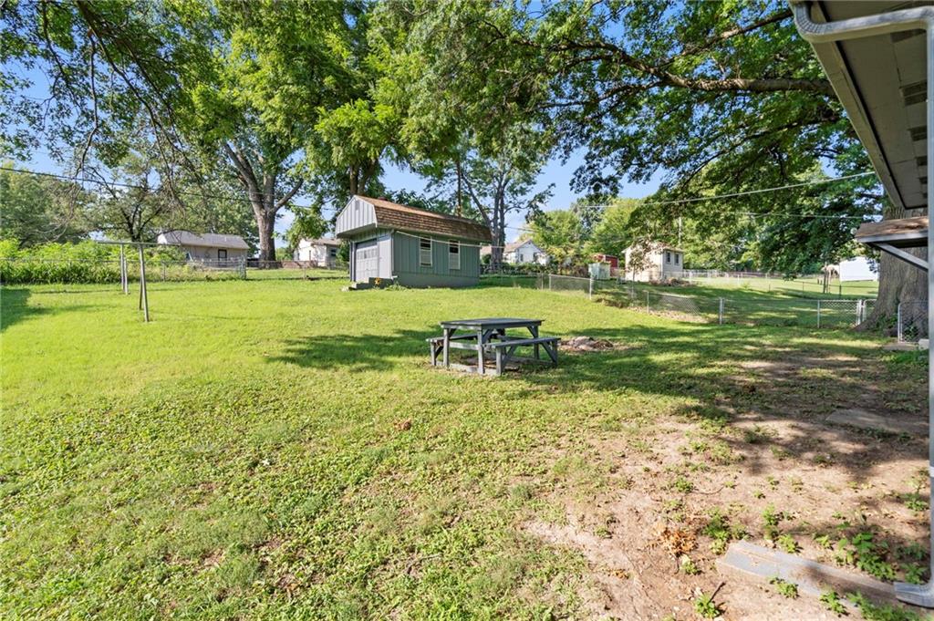 5211 NE 46th Terrace