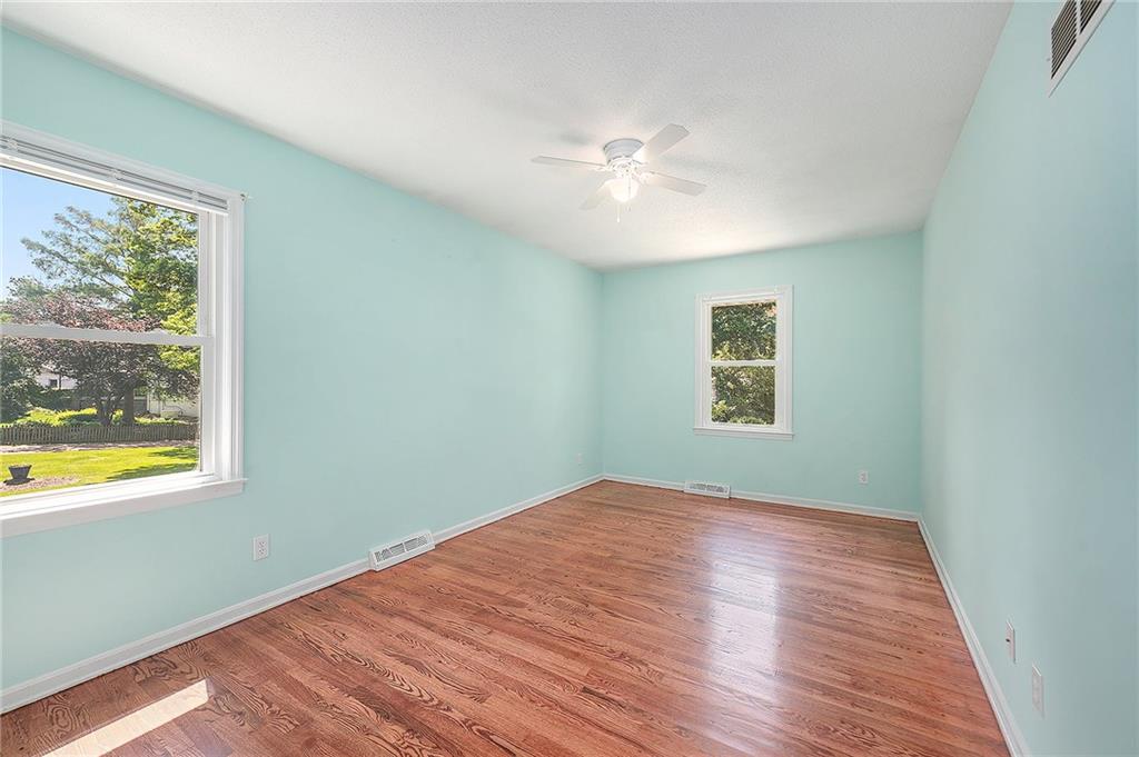 1600 NE 49th Terrace