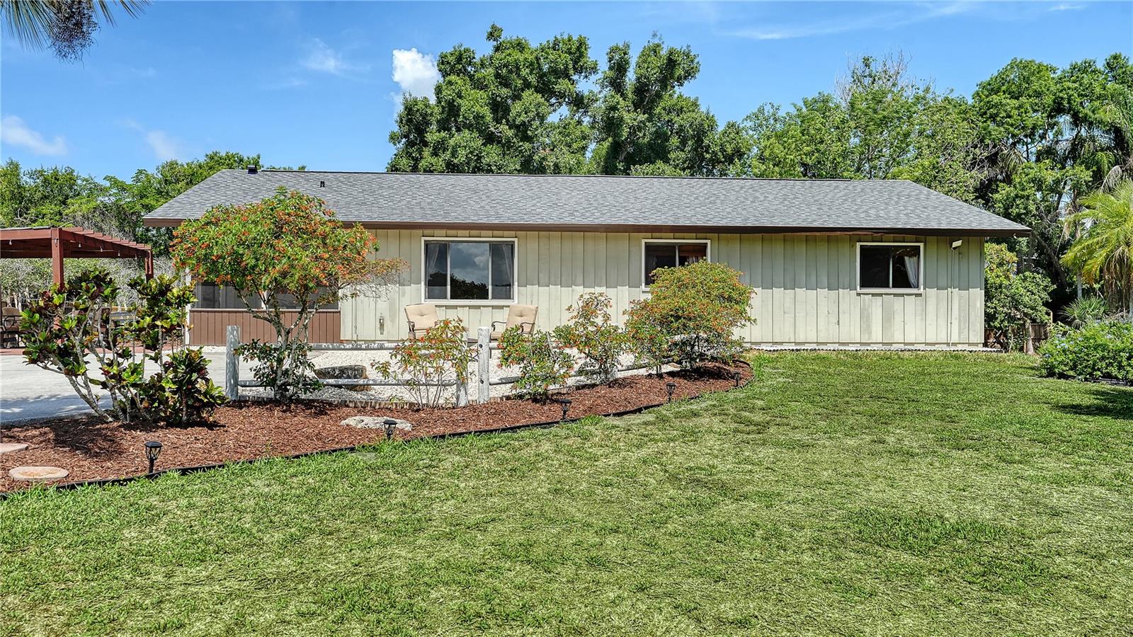 4842 + LOT 8 & 9 Nutmeg Avenue