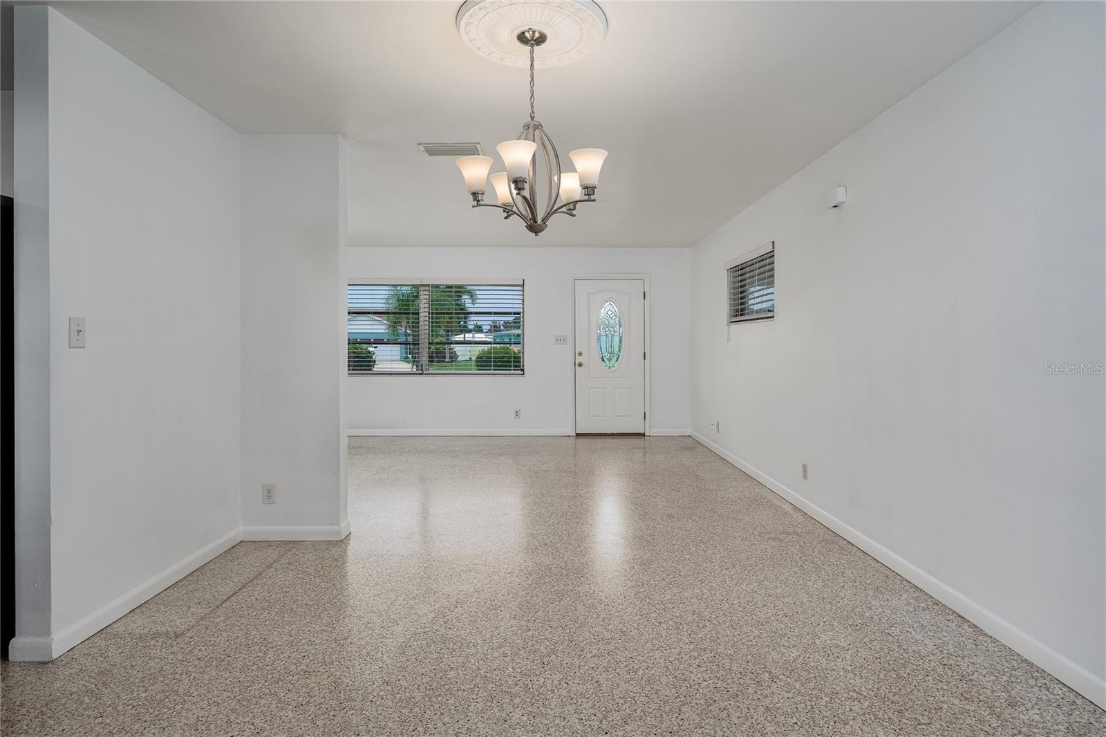 1225 Casabella Drive