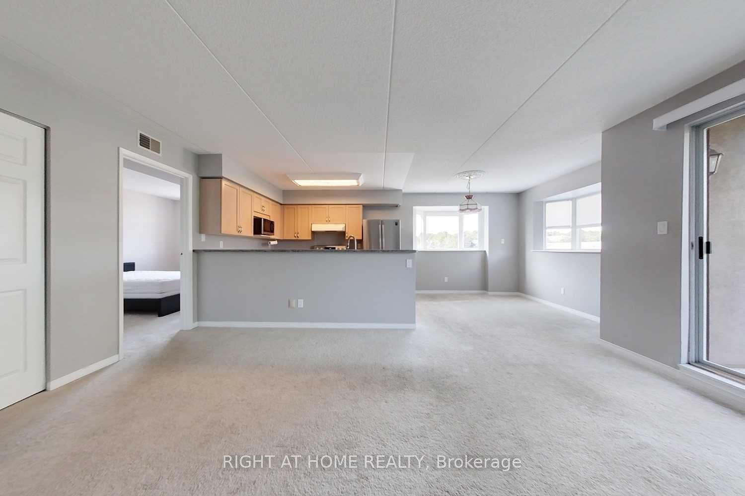 3499 Upper Middle Rd 302