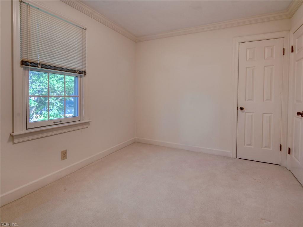 3017 Lord Bradford Court