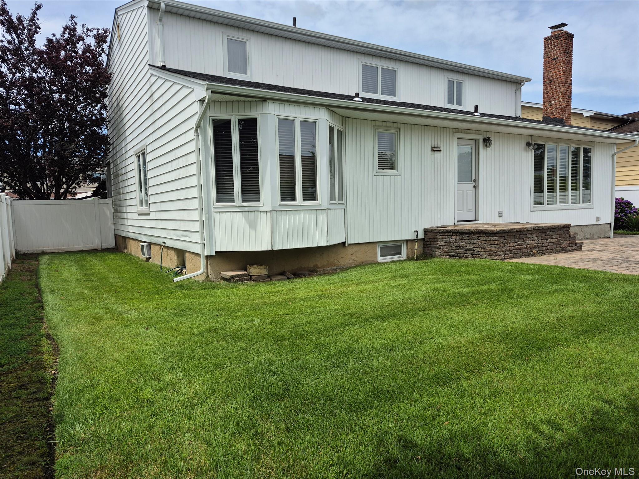 2418 Knob Hill Drive