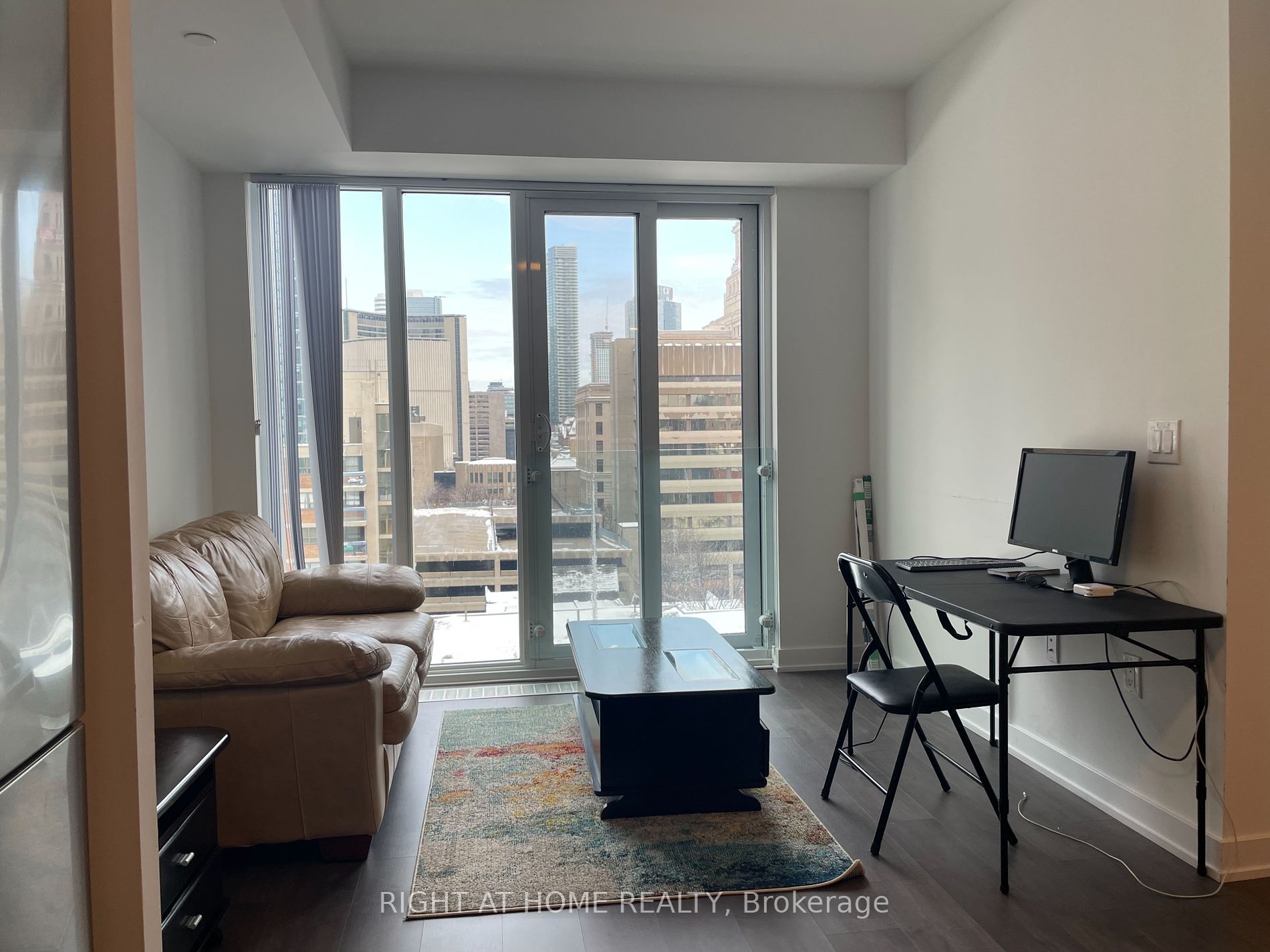 50 Mccaul St 1011