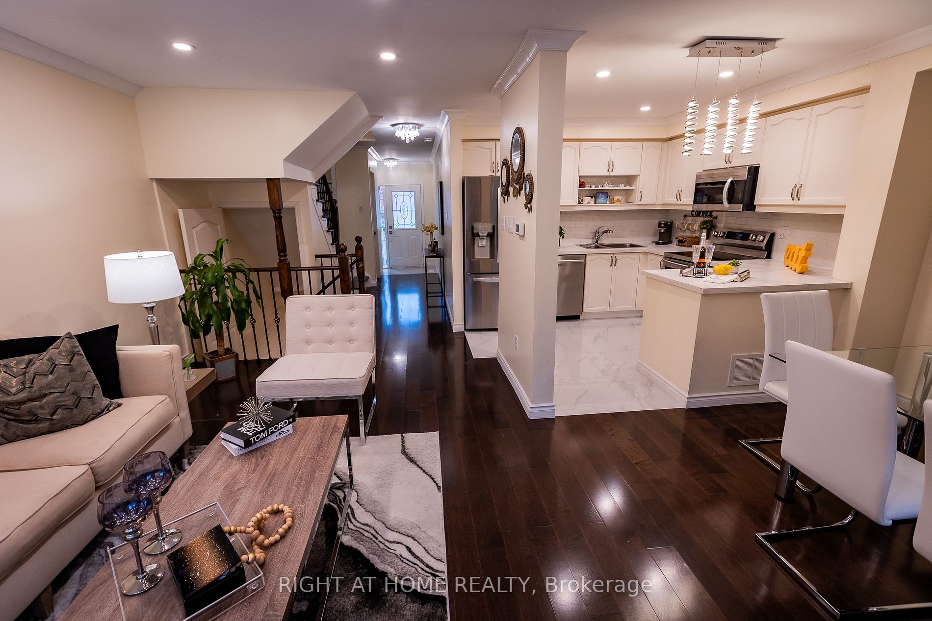 2077 Golden Orchard Tr