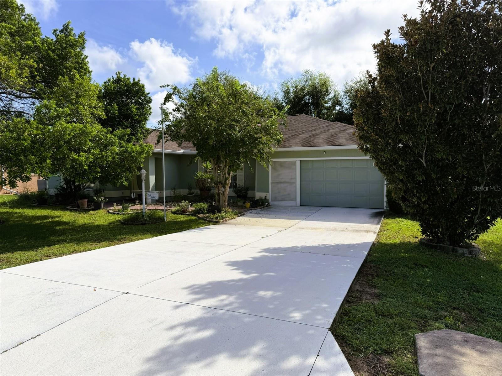 Welcome to your beautiful home that is located in the 55+ community of Marion Landing. This home has been renovated and updated and is located in a community with so many amenities for you to enjoy! The home has a newer roof (2022), updated cabinets in the kitchen and bathrooms with granite counters in the kitchen and solid surface counters in the bathrooms. This home features an open floor plan with a spacious living room that has a cathedral ceiling which makes it feel light and airy. This home has 2 large guest bedrooms as well as an inside laundry and a large 2 car garage.The HOA has an abundance of activities and amenities including a community clubhouse, pool, tennis/ pickleball courts, fitness center, shuffleboard, billiards and a Bowling Alley! The HOA Fee covers trash removal, water and sewer. This 55+ community is conveniently located close to shopping, restaurants and medical providers and multiple hospitals. Call today to schedule a viewing of this wonderful home!