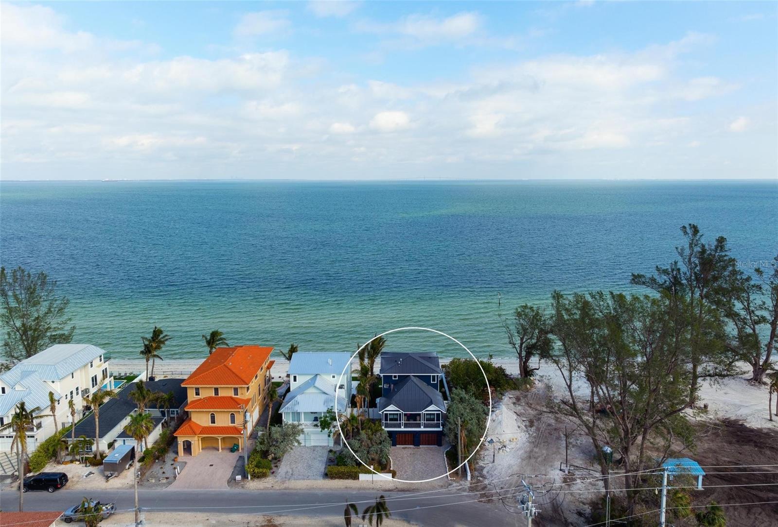 915 N Shore Drive