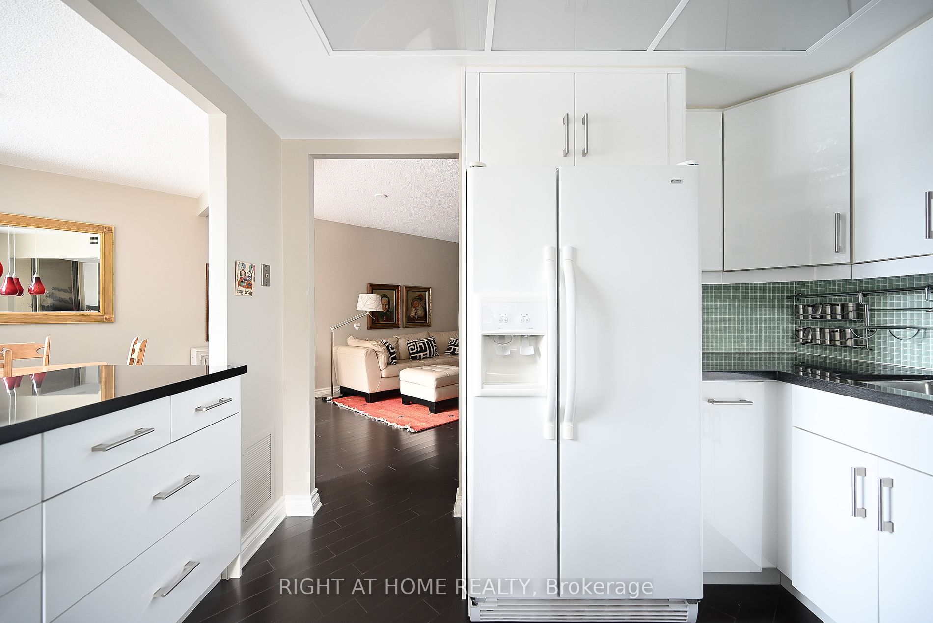 1210 Don Mills Rd 223