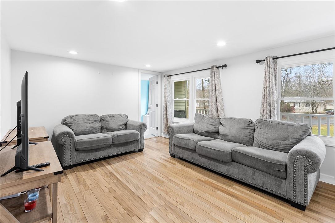 1 Ryerson Avenue
