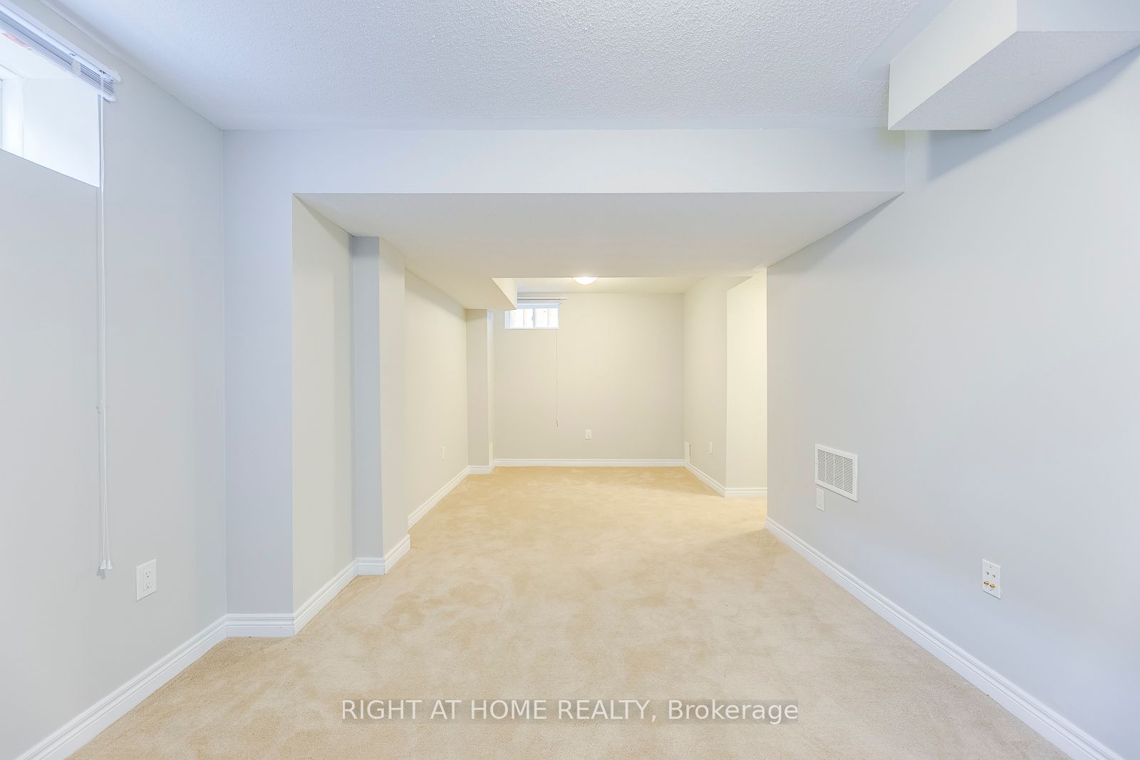 121 Orchardcroft Rd