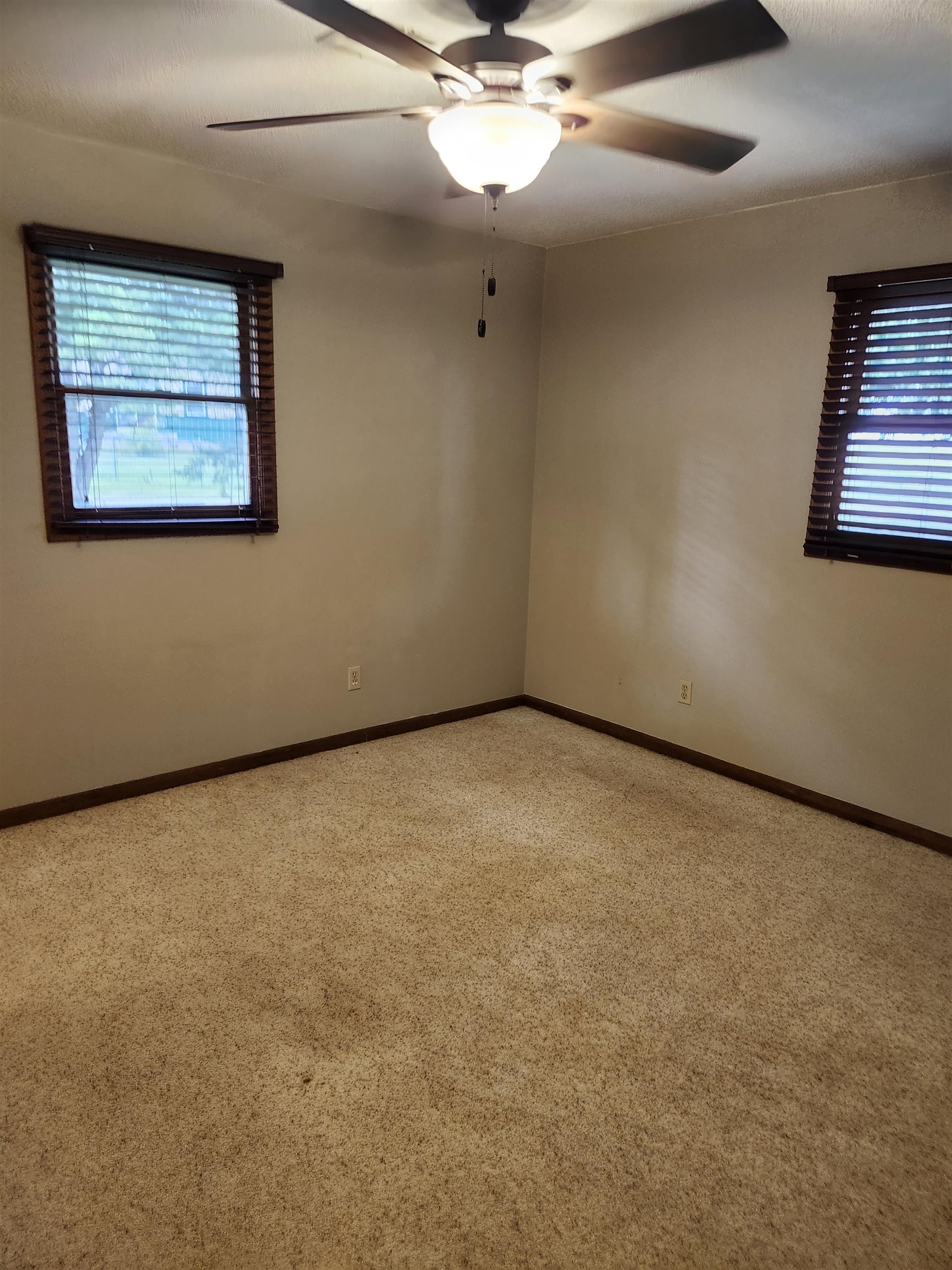 8093 161st Rd