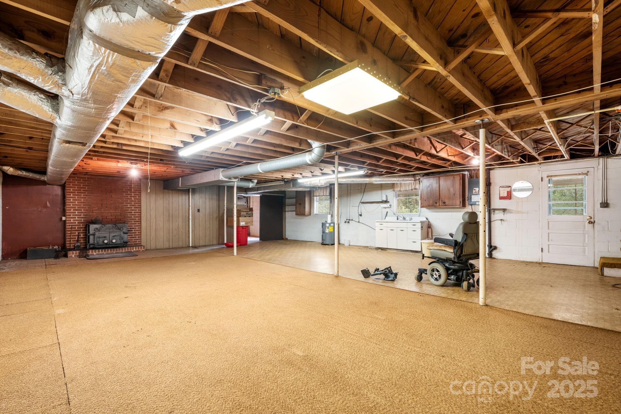 4955 Midway Sand Road