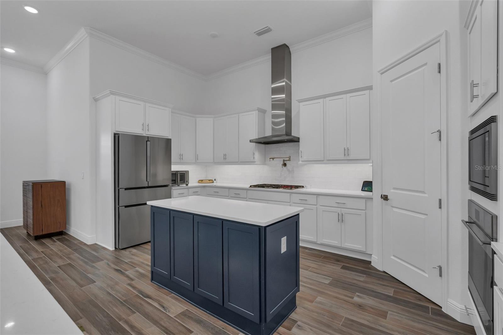 17401 3rd Street