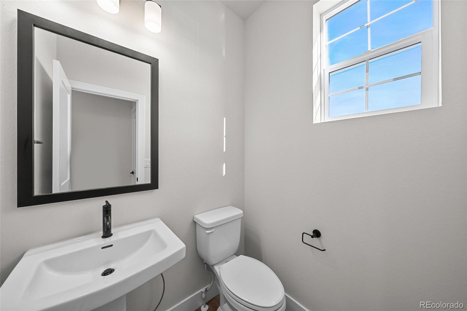 8737 Whiteclover Street