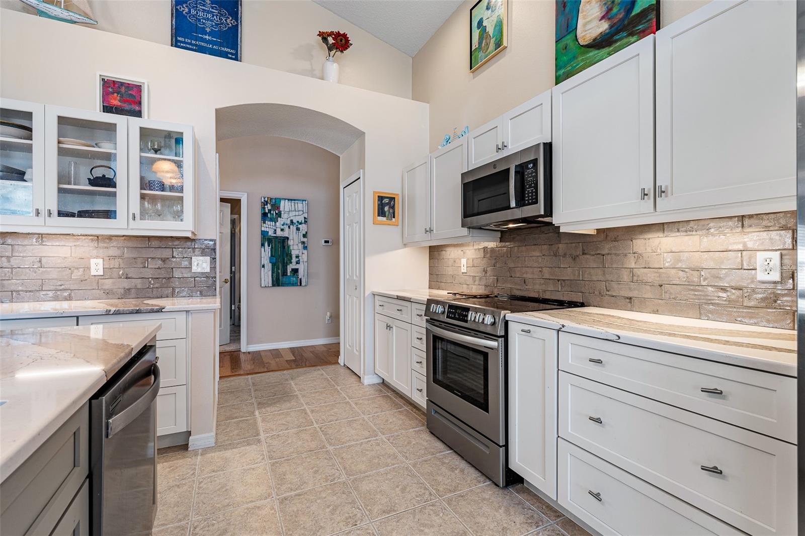 1404 Sunningdale Lane