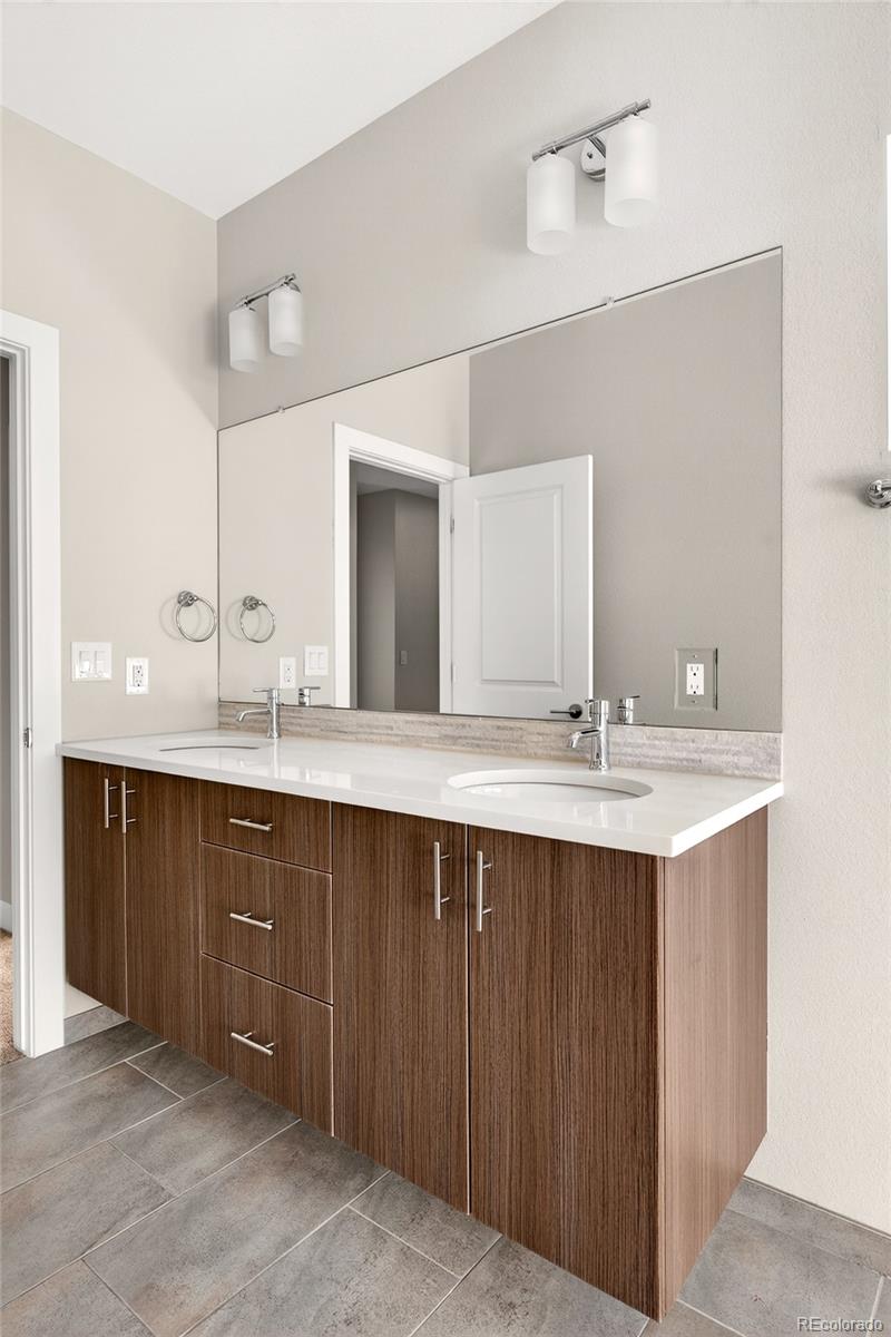 2051 S Gilpin Street