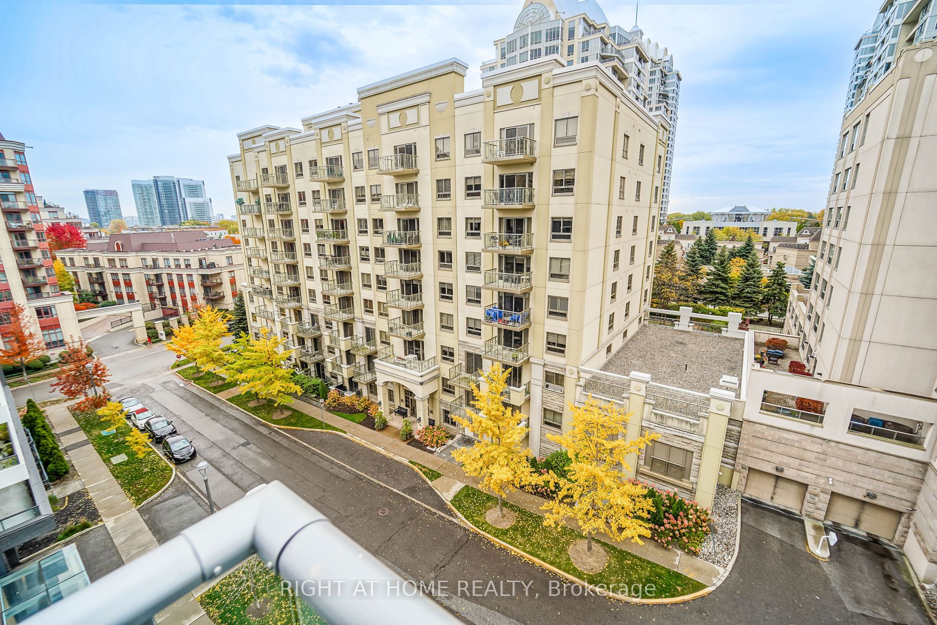 591 E Sheppard Ave 705