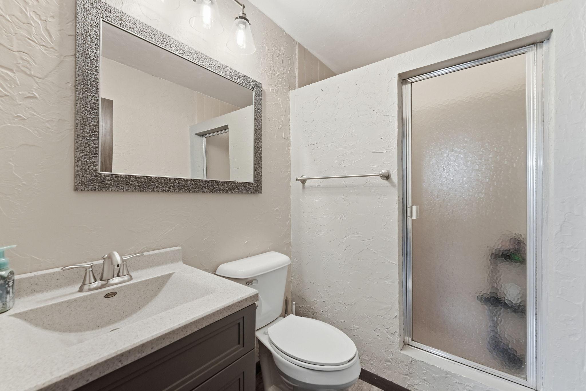 214 Highview Drive W