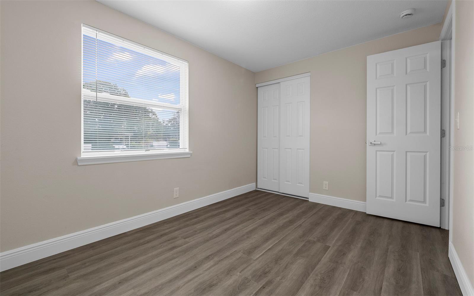 3601 E Giddens Avenue