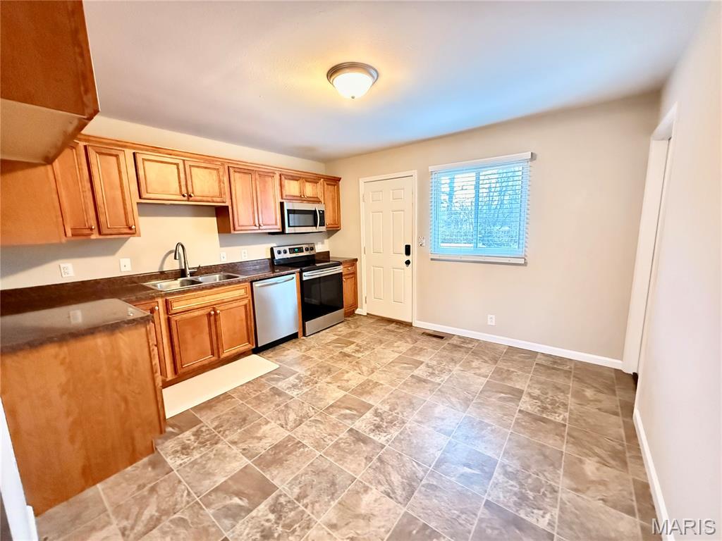101 Meadowbrook Drive