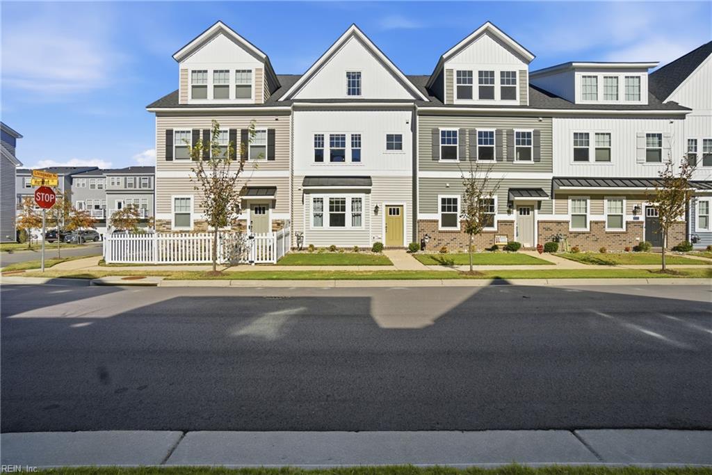 411 Asuza Street, Chesapeake, VA 23323