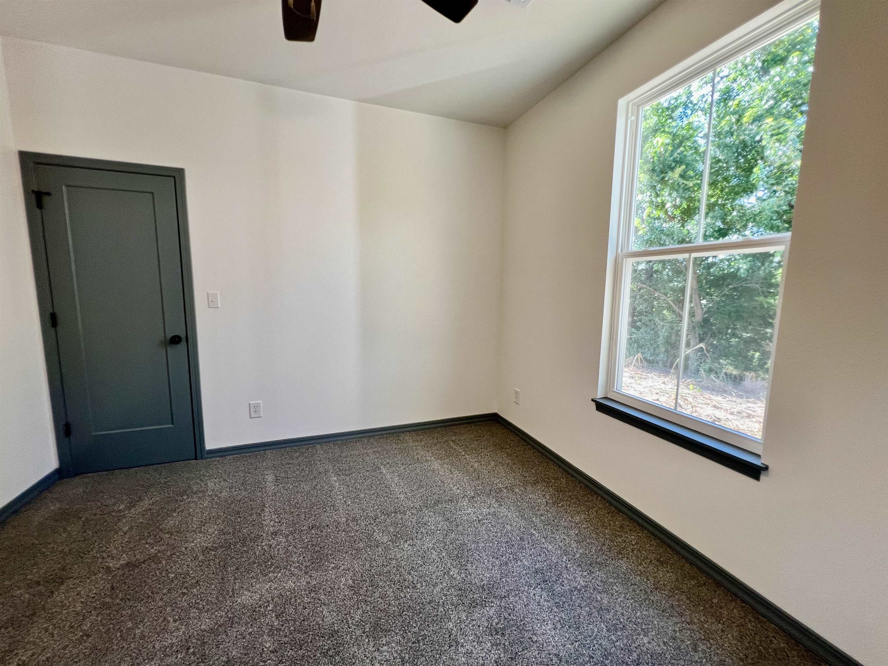 214 Castle Pines Dr