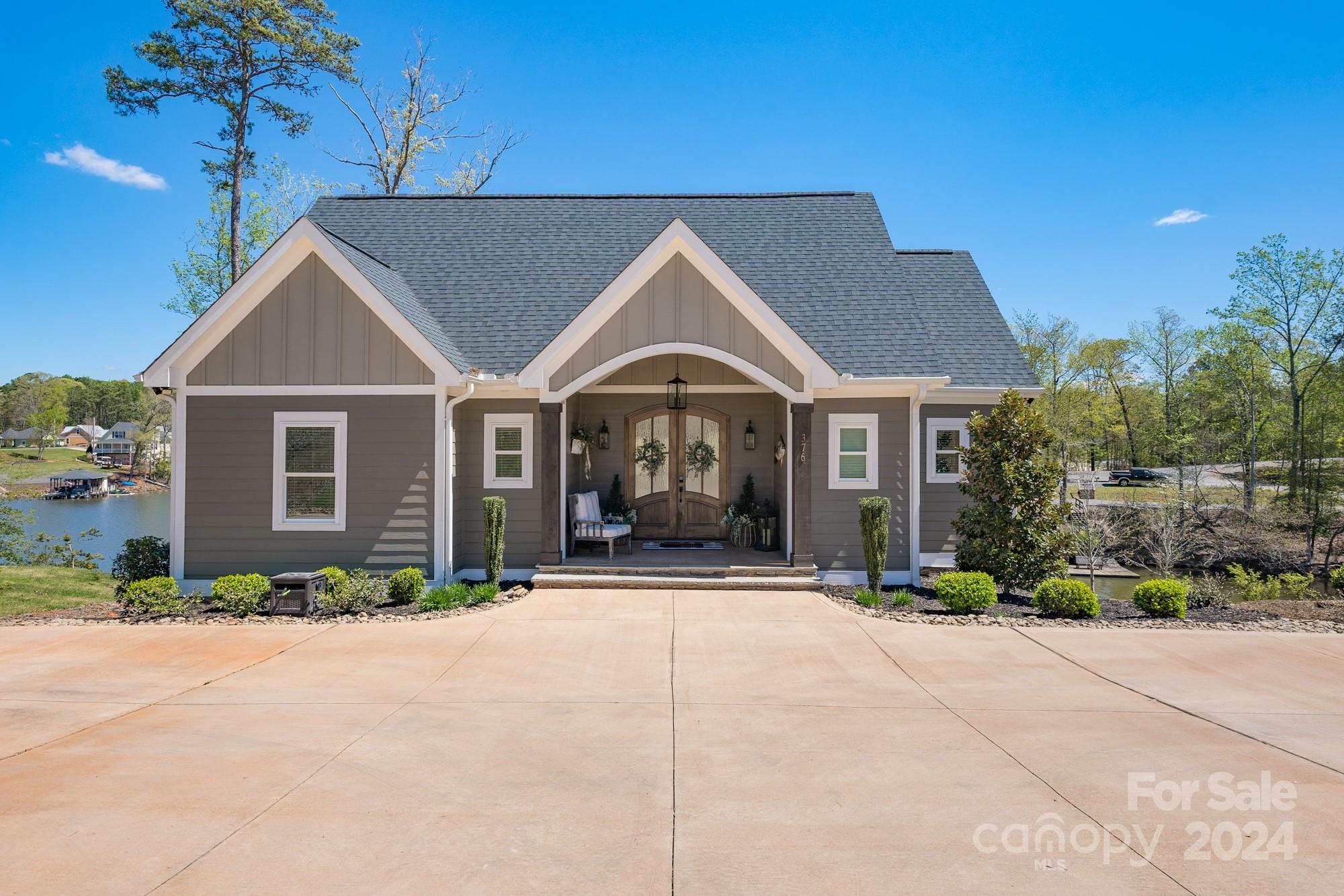 376 Landing Trail