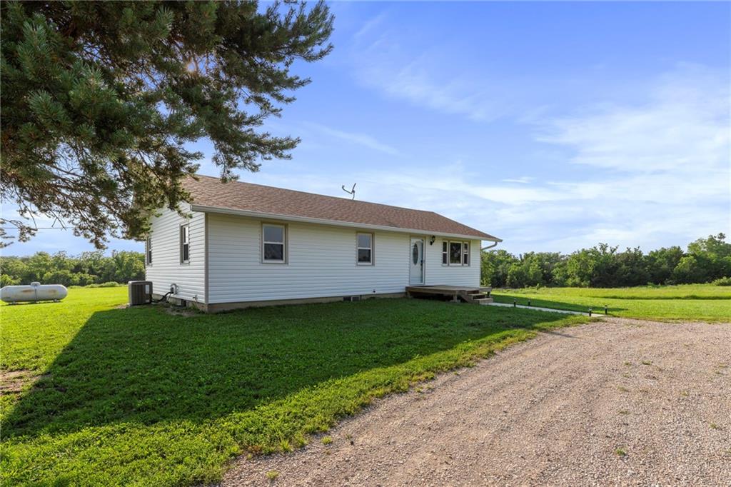 32241 NE Neosho Road