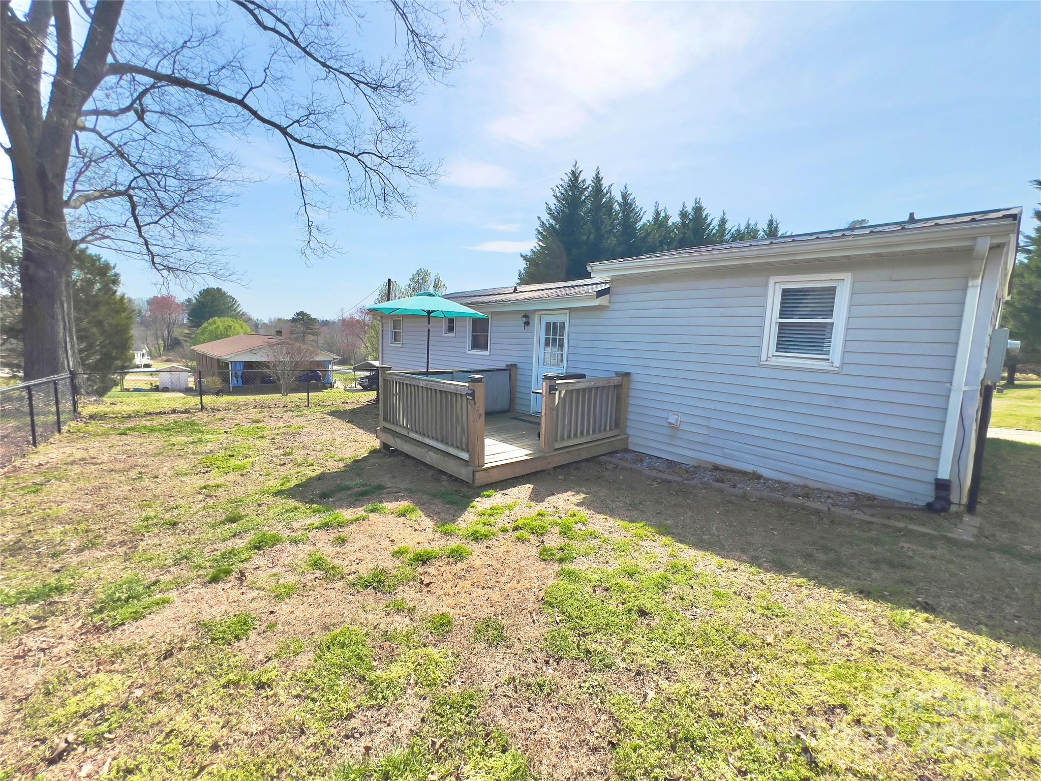 2594 Baker Circle