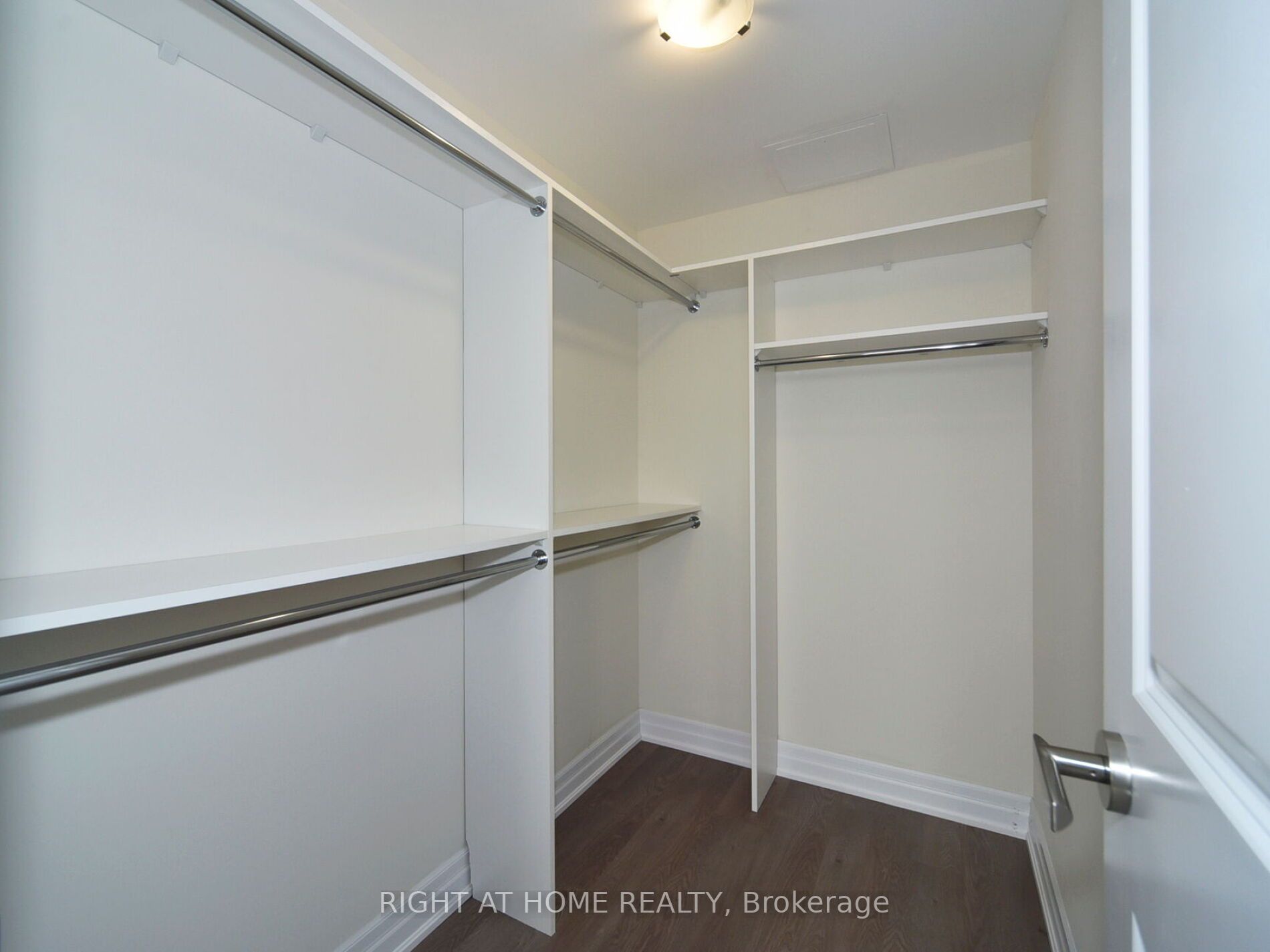 9075 S Jane St 1005