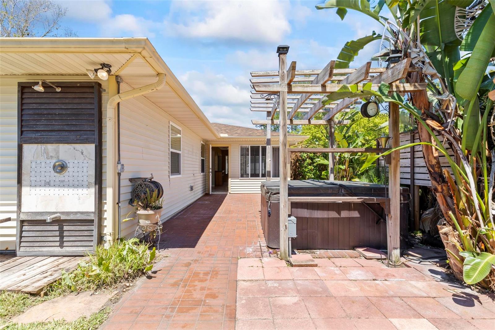 315 Beachway Drive
