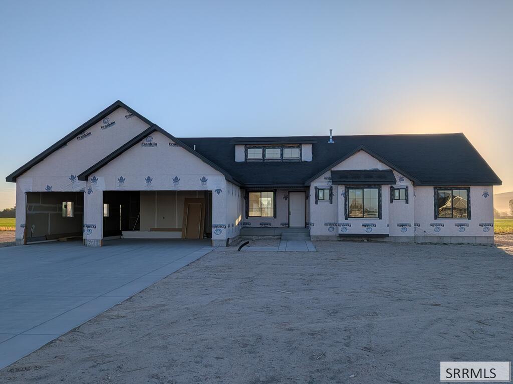 671 Glacier Ave