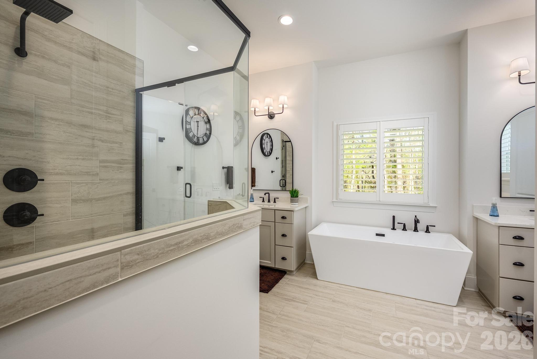 2411 Callaghan Court