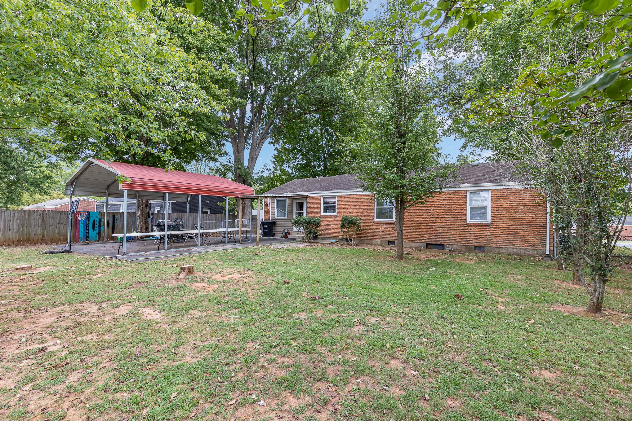 1803 Atlas St