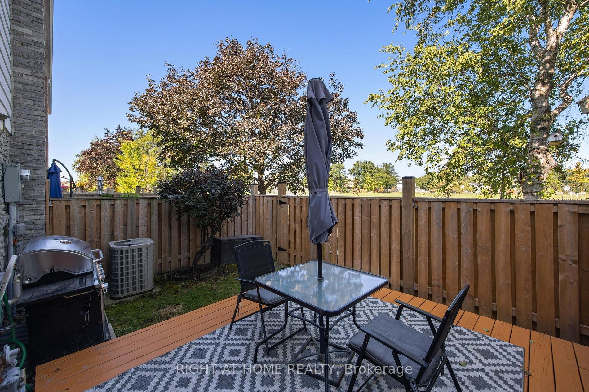 1020 Central Park Dr 82