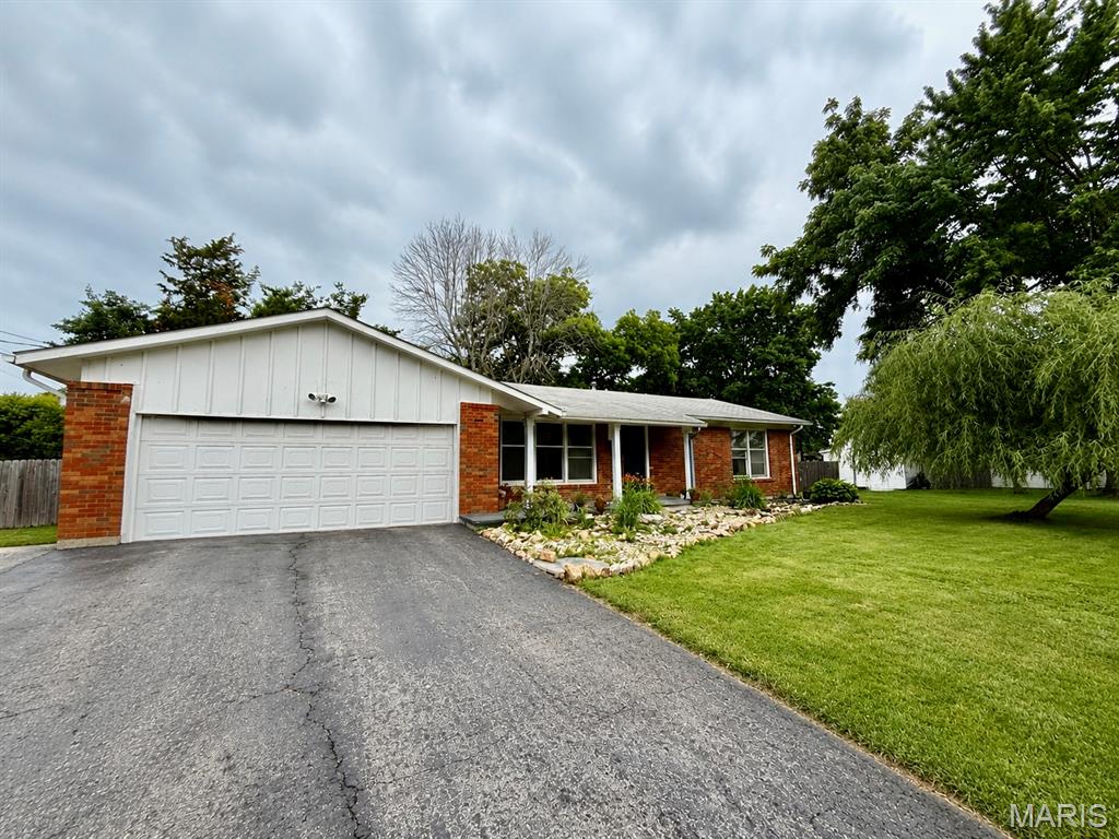 435 W Walsh Street