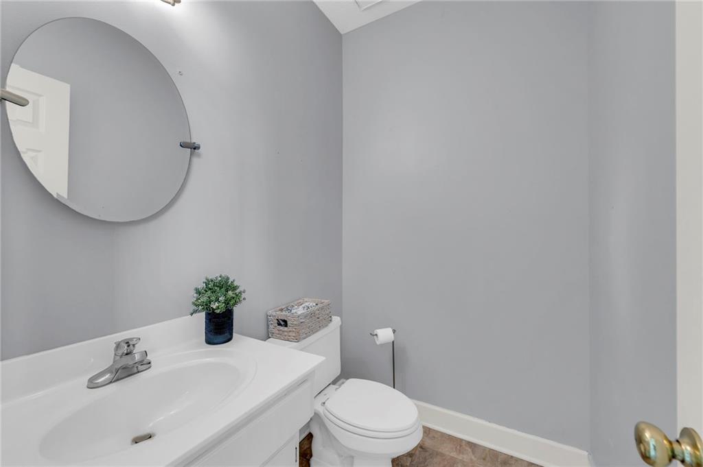 7442 N Sycamore Avenue