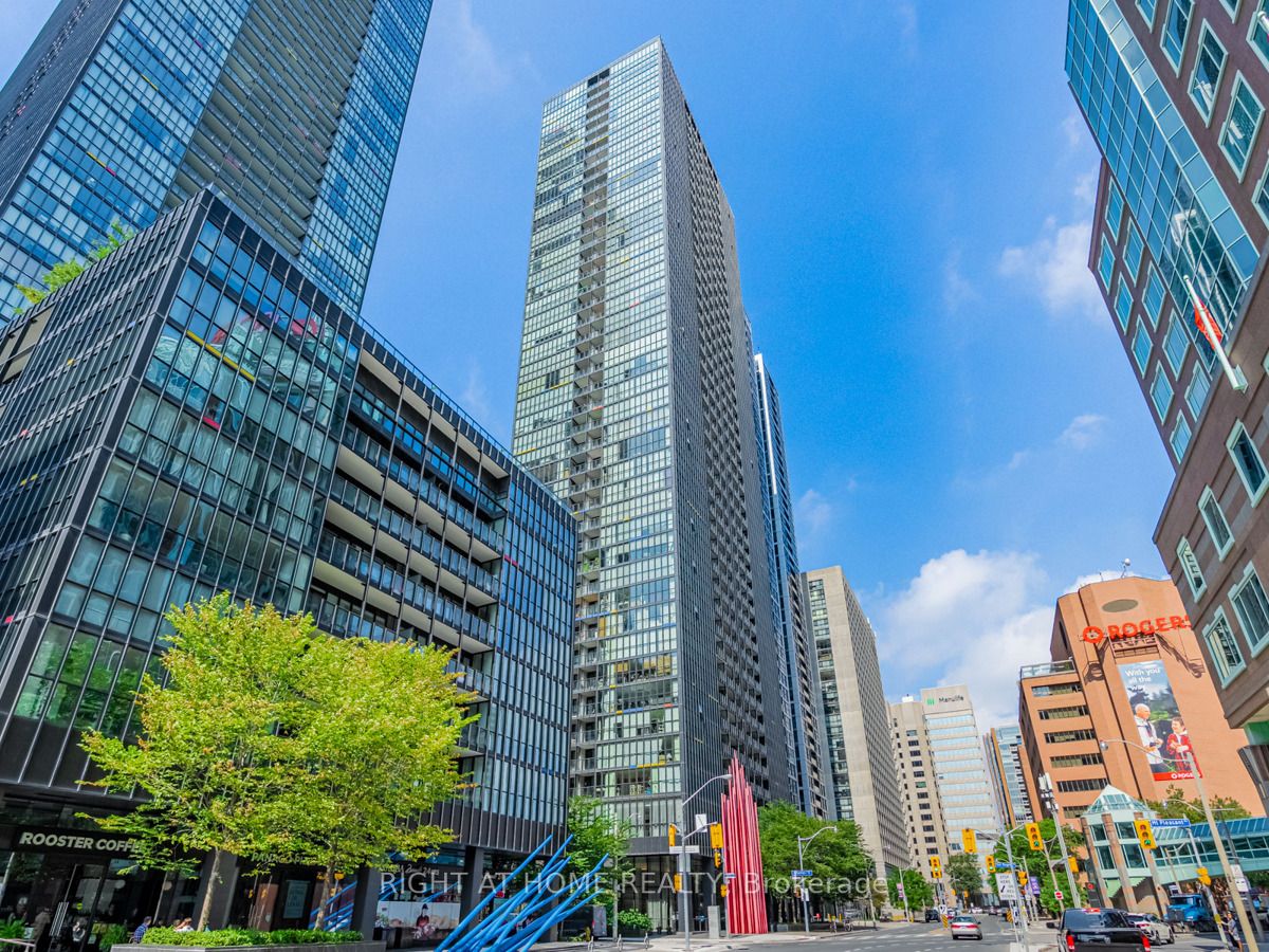 110 E Charles St 1508