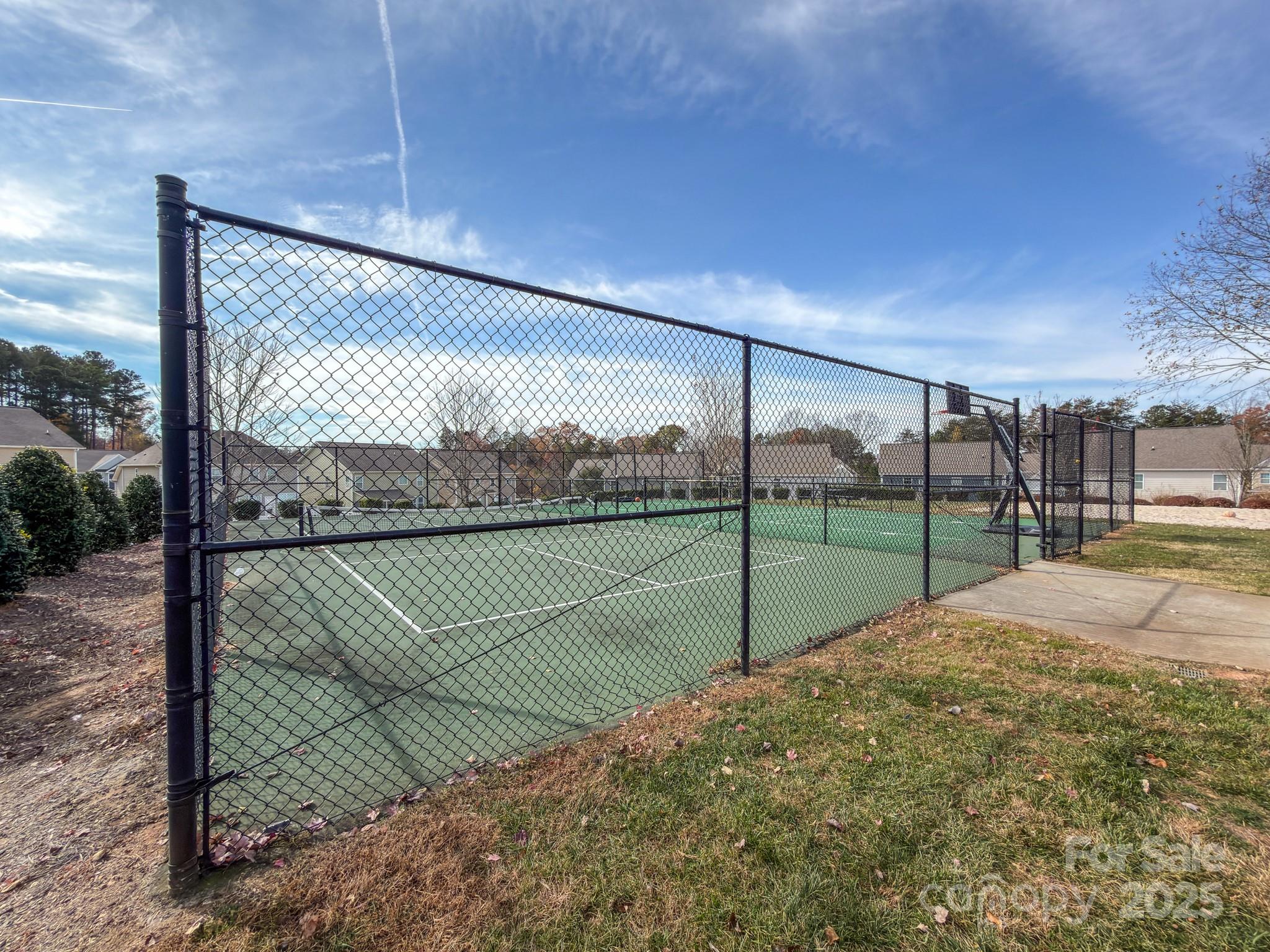 3692 Summer Haven Drive